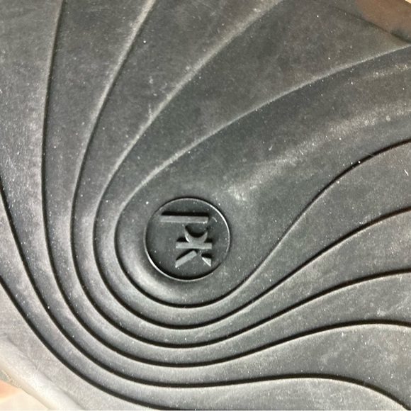 PETER KAISER Sz 7.5 UK Crocodile Style Pointy Toe Bow Short  Heel Leather Shoes - Picture 14 of 14